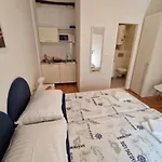 Апартаменты Karla Old Town